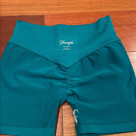 Ladies size XS teal work out shorts - Picture 6 of 7